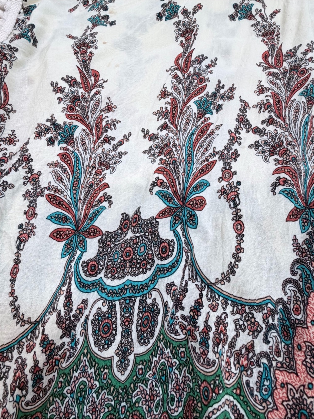 Umgee Green and Cream Paisley Fringe Kimono - Picture 7 of 8